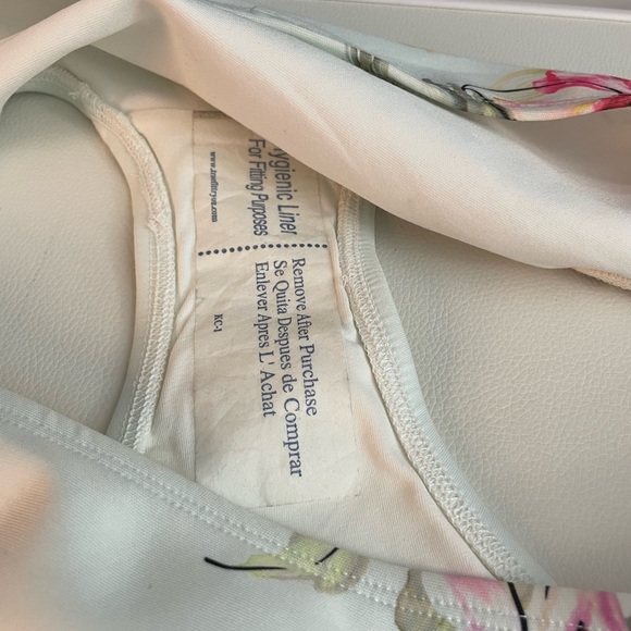 NWT Robin Piccone bikini bottoms - Picture 9 of 11